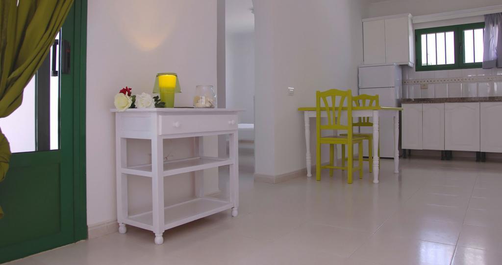 Apartamentos Flamboyant Adults Only Puerto del Carmen  Oda fotoğraf